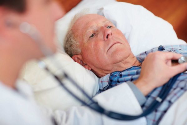 Признаки и профилактика инсульта у пожилых людей