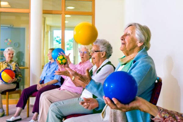 Упражнения для пожилых людей с деменцией.