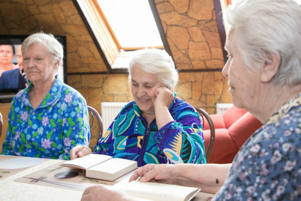 Плюсы пребывания стариков с деменцией в пансионате «Забота»